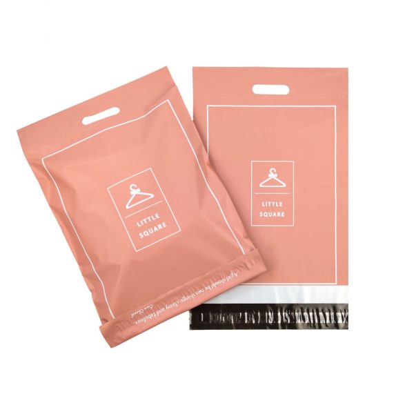 Recycled LDPE poly mailer with handle