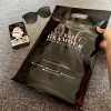 Black mailing bag with handle